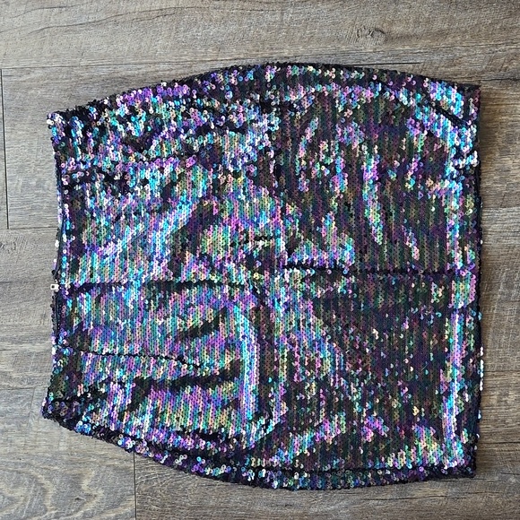 Sequin Skirt - Picture 1 of 4